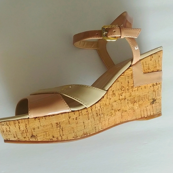 Guess Cork 4 Inche Heels - Picture 4 of 16